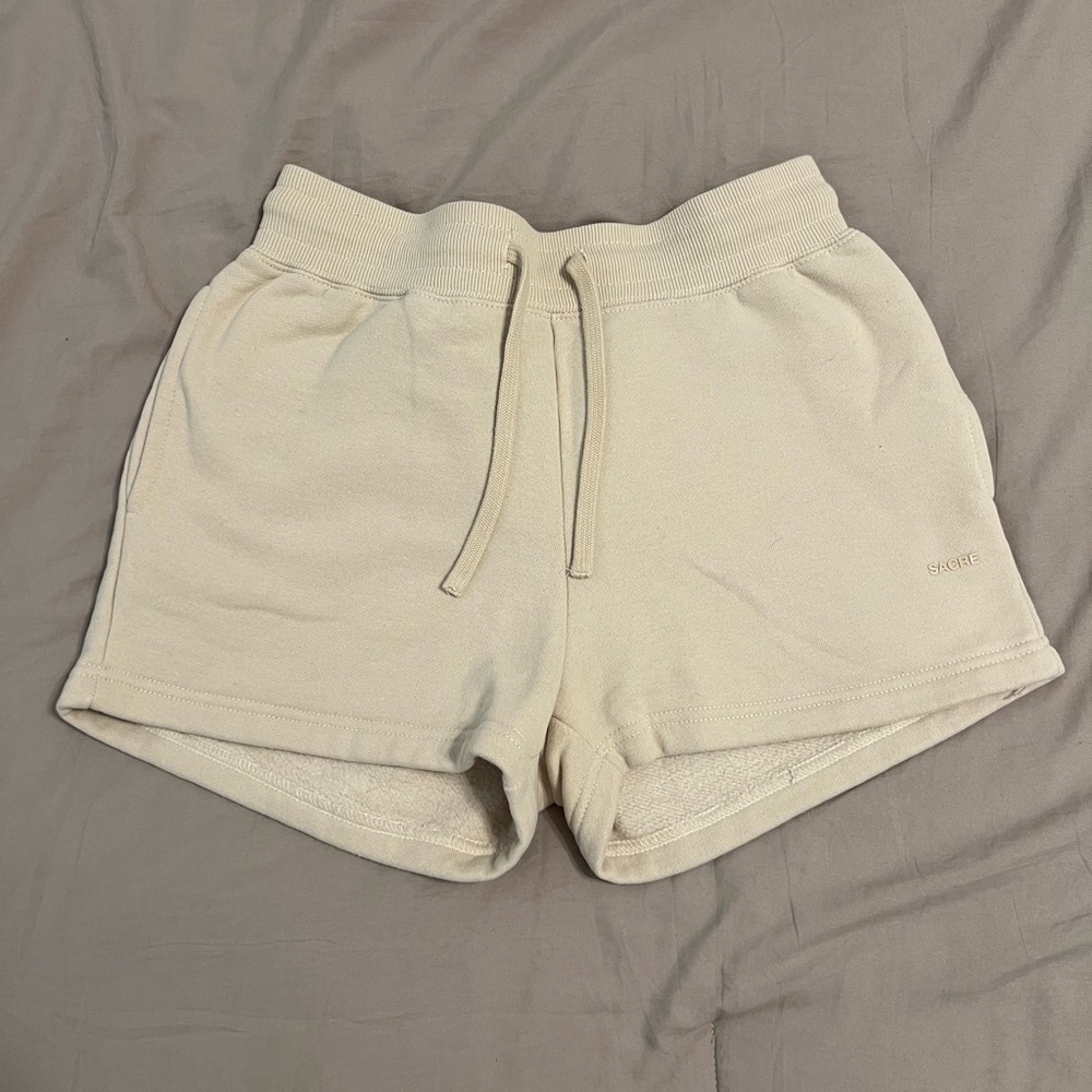 Sacré shorts